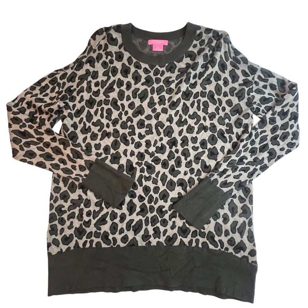 Isaac Mizrahi Top Womens Medium Gray Leopard Print All Over Preppy Bold Sweater